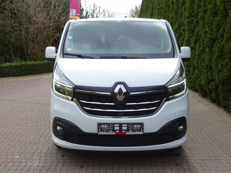 Renault TRAFIC L2H1 2.0dci 150km,9 osobowy Tylko 134000km! jak nowy ! Renault Trafic L2H1 tylko 134tys.km! 2.0dci AUTOMAT, 150Km, Sprowadzon