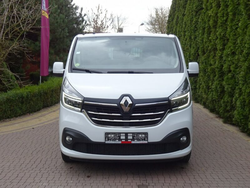 Renault TRAFIC L2H1 2.0dci 150km,9 osobowy Tylko 134000km! jak nowy ! Renault Trafic L2H1 tylko 134tys.km! 2.0dci AUTOMAT, 150Km, Sprowadzon