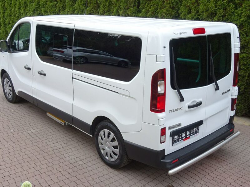 Renault TRAFIC L2H1 2.0dci 150km,9 osobowy Tylko 134000km! jak nowy ! Renault Trafic L2H1 tylko 134tys.km! 2.0dci AUTOMAT, 150Km, Sprowadzon