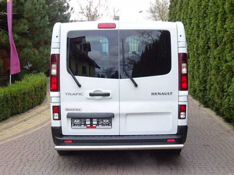 Renault TRAFIC L2H1 2.0dci 150km,9 osobowy Tylko 134000km! jak nowy ! Renault Trafic L2H1 tylko 134tys.km! 2.0dci AUTOMAT, 150Km, Sprowadzon