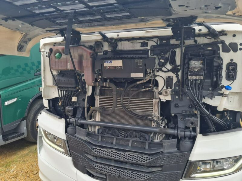 Iveco as440st