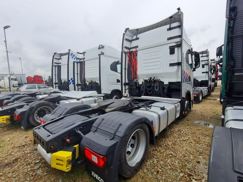 Iveco as440st