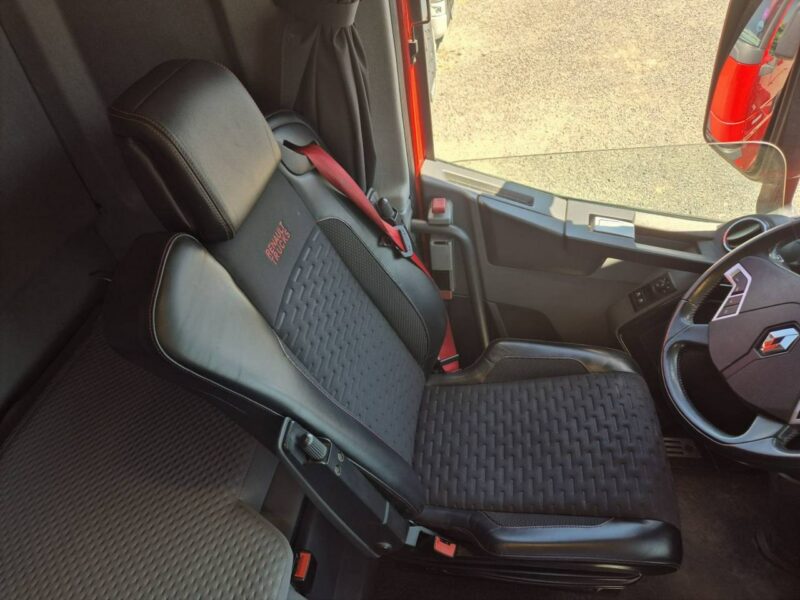 Renault T520