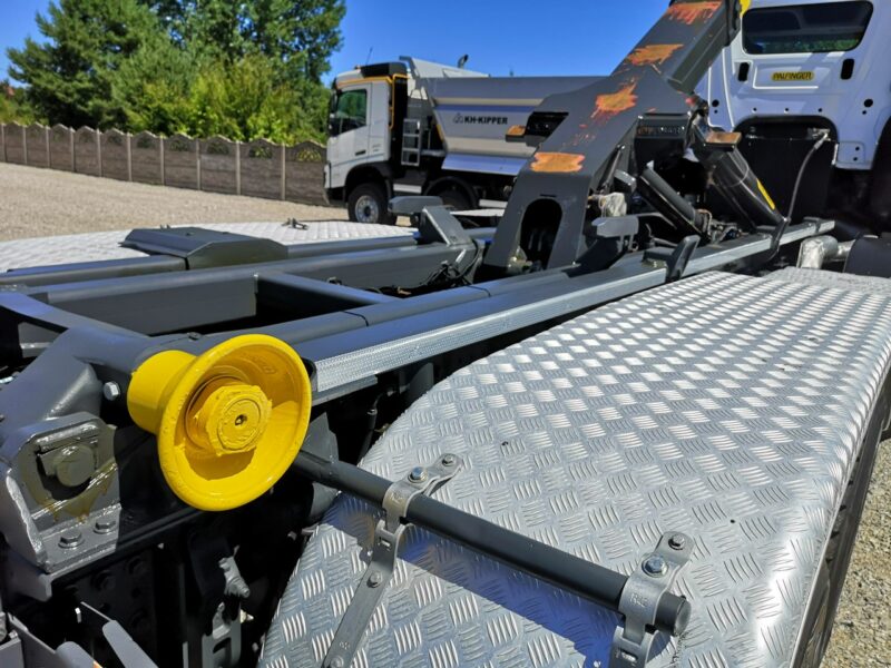 Mercedes Arocs 3251 Hakowiec 8x4 Palfinger Manual Euro 6 Niski Przebieg! Na Resorach! Wzmacniania Rama! Zawieszenie Budowlane! Aktualne Dozory!