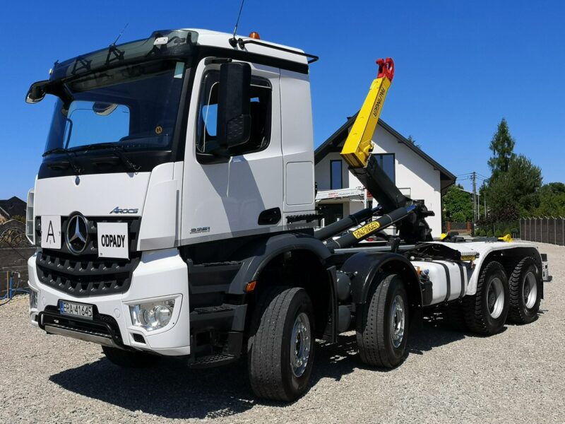 Mercedes Arocs 3251 Hakowiec 8x4 Palfinger Manual Euro 6 Niski Przebieg! Na Resorach! Wzmacniania Rama! Zawieszenie Budowlane! Aktualne Dozory!