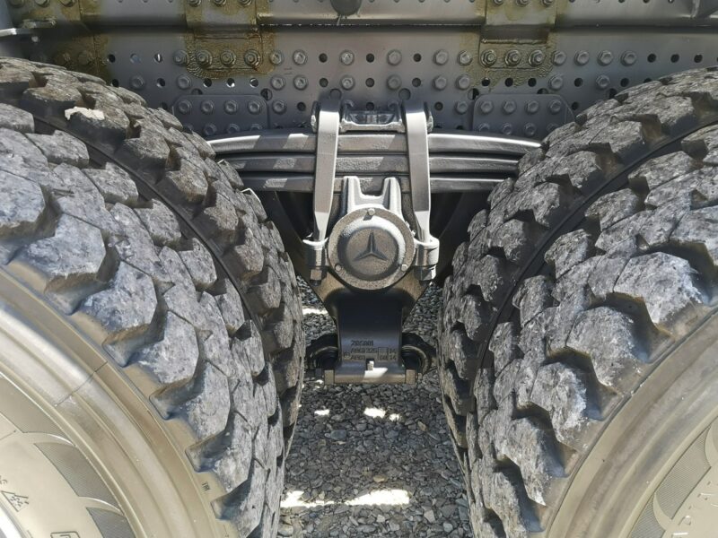 Mercedes Arocs 3251 Hakowiec 8x4 Palfinger Manual Euro 6 Niski Przebieg! Na Resorach! Wzmacniania Rama! Zawieszenie Budowlane! Aktualne Dozory!