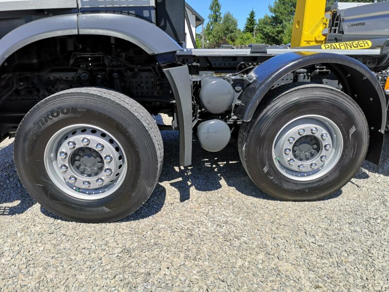 Mercedes Arocs 3251 Hakowiec 8x4 Palfinger Manual Euro 6 Niski Przebieg! Na Resorach! Wzmacniania Rama! Zawieszenie Budowlane! Aktualne Dozory!