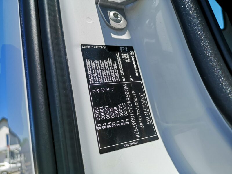 Mercedes Arocs 3251 Hakowiec 8x4 Palfinger Manual Euro 6 Niski Przebieg! Na Resorach! Wzmacniania Rama! Zawieszenie Budowlane! Aktualne Dozory!