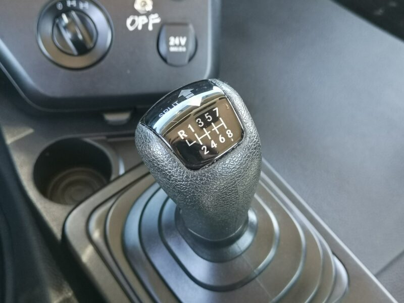 Mercedes Arocs 3251 Hakowiec 8x4 Palfinger Manual Euro 6 Niski Przebieg! Na Resorach! Wzmacniania Rama! Zawieszenie Budowlane! Aktualne Dozory!