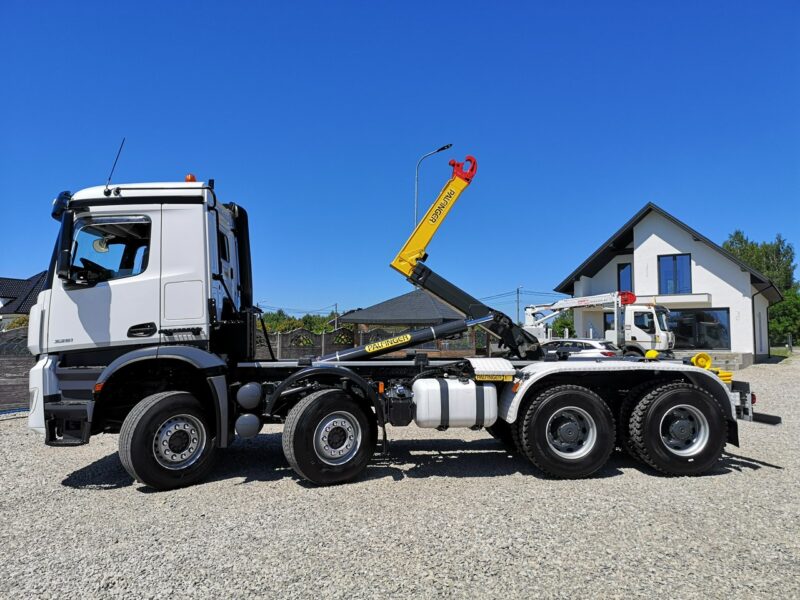 Mercedes Arocs 3251 Hakowiec 8x4 Palfinger Manual Euro 6 Niski Przebieg! Na Resorach! Wzmacniania Rama! Zawieszenie Budowlane! Aktualne Dozory!
