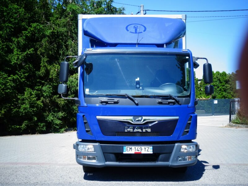 MAN TGL 12.220 Euro 6 Kontener 19 pal winda ocynk tylko 429 tys.km! MAN TGL 12.220 Euro 6 kontener z windą Sprowadzony, poduszki klima