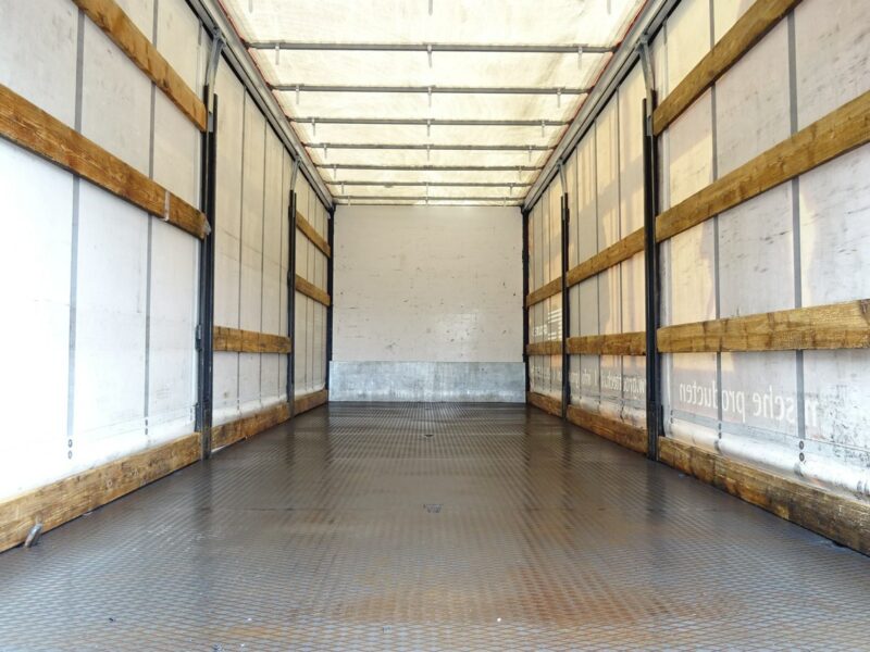 Scania P250 Euro 6 Firanka winda klapa poduszki sprowadzony Scania P 250 Euro 6 firanka winda klapa przebieg udokumentowany Sprowa