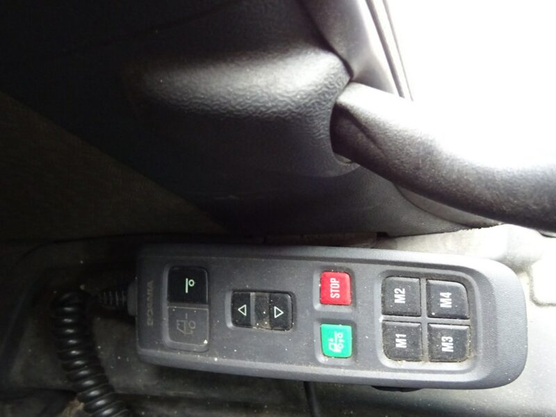 Scania P250 Euro 6 Firanka winda klapa poduszki sprowadzony Scania P 250 Euro 6 firanka winda klapa przebieg udokumentowany Sprowa