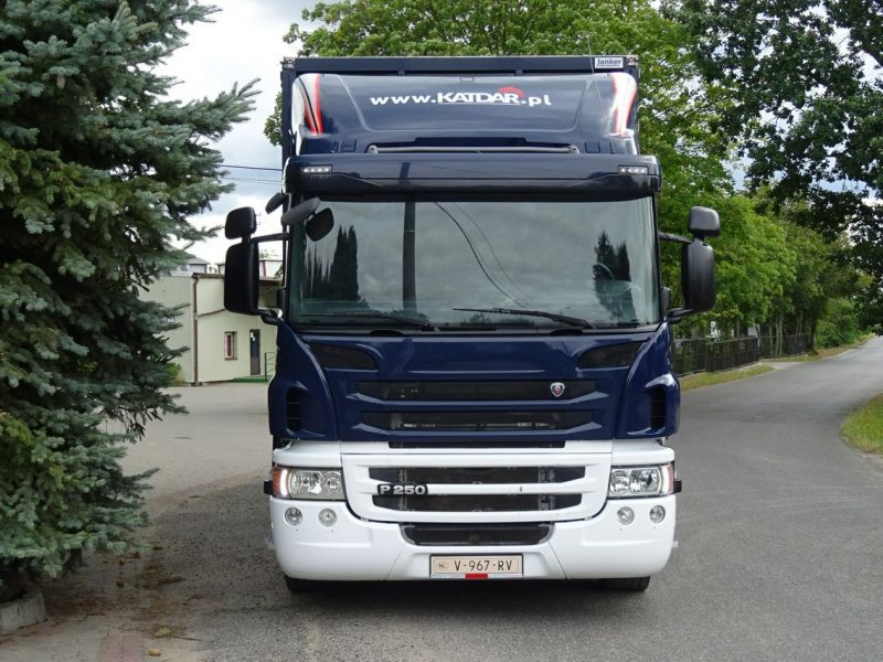 Scania P250 Euro 6 Firanka winda klapa poduszki sprowadzony Scania P 250 Euro 6 firanka winda klapa przebieg udokumentowany Sprowa