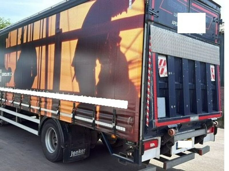 Scania P250 Euro 6 Firanka winda klapa poduszki sprowadzony Scania P 250 Euro 6 firanka winda klapa przebieg udokumentowany Sprowa
