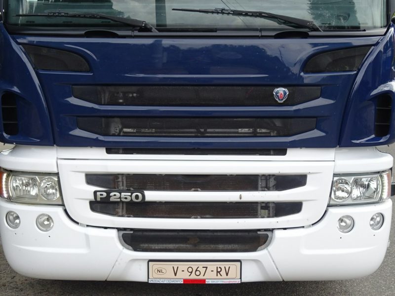 Scania P250 Euro 6 Firanka winda klapa poduszki sprowadzony Scania P 250 Euro 6 firanka winda klapa przebieg udokumentowany Sprowa
