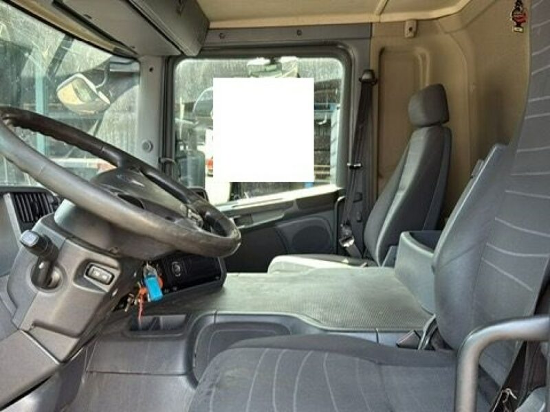 Scania P250 Euro 6 Firanka winda klapa poduszki sprowadzony Scania P 250 Euro 6 firanka winda klapa przebieg udokumentowany Sprowa