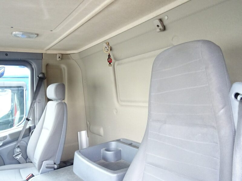 Scania P250 Euro 6 Firanka winda klapa poduszki sprowadzony Scania P 250 Euro 6 firanka winda klapa przebieg udokumentowany Sprowa