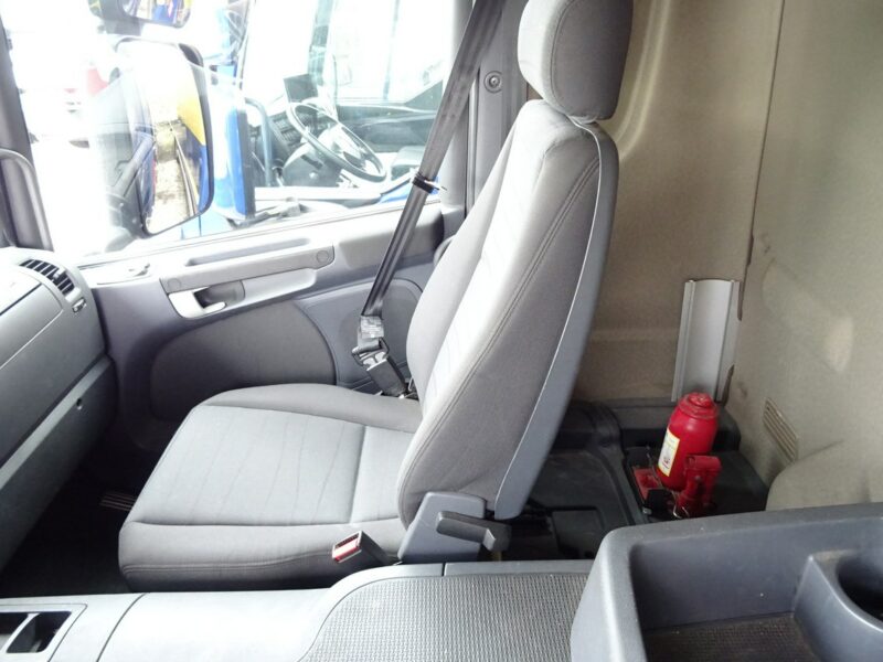 Scania P250 Euro 6 Firanka winda klapa poduszki sprowadzony Scania P 250 Euro 6 firanka winda klapa przebieg udokumentowany Sprowa