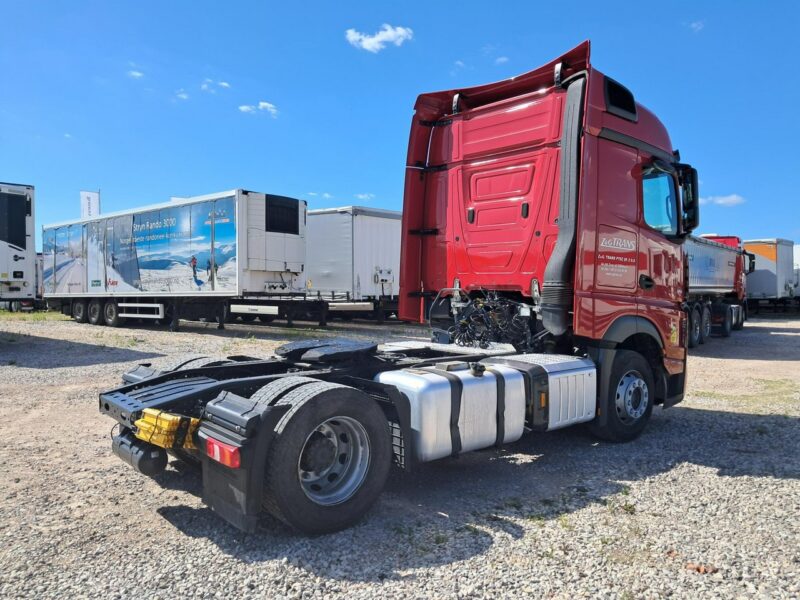 Mercedes Actros