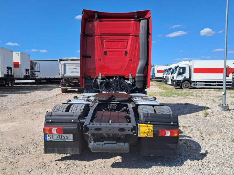 Mercedes Actros