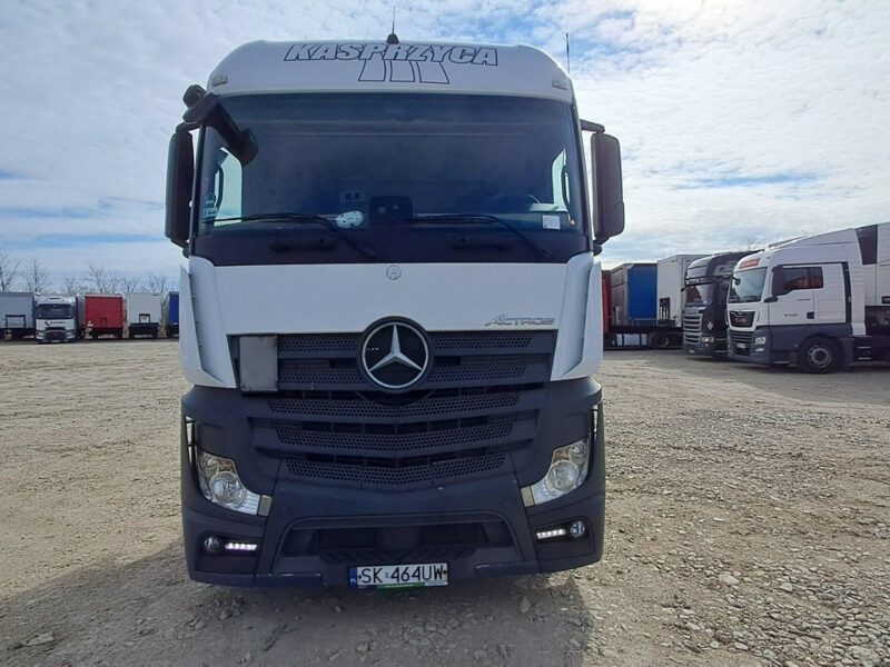 Mercedes Actros