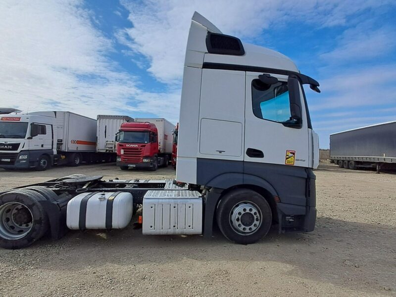 Mercedes Actros
