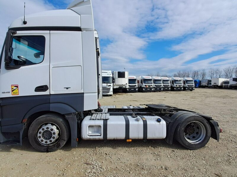 Mercedes Actros