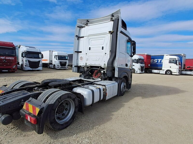 Mercedes Actros