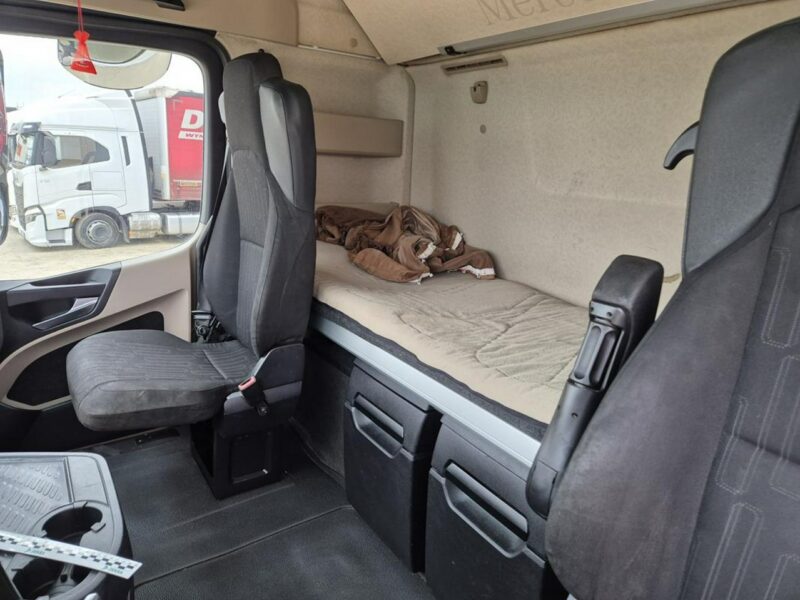 Mercedes Actros
