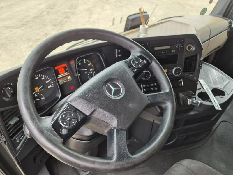 Mercedes Actros