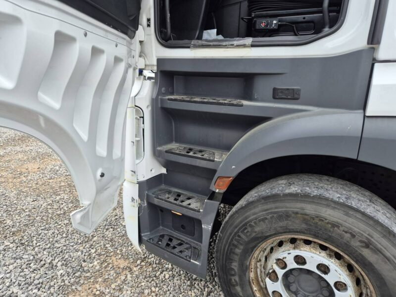 Mercedes Actros