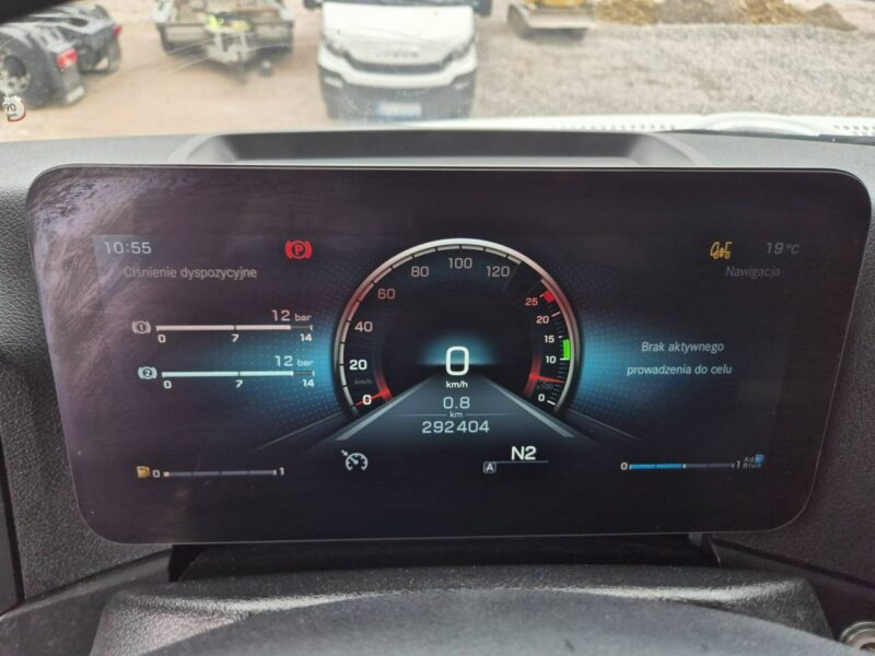 Mercedes Actros