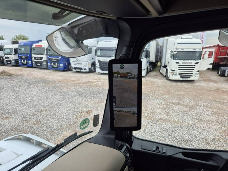 Mercedes Actros
