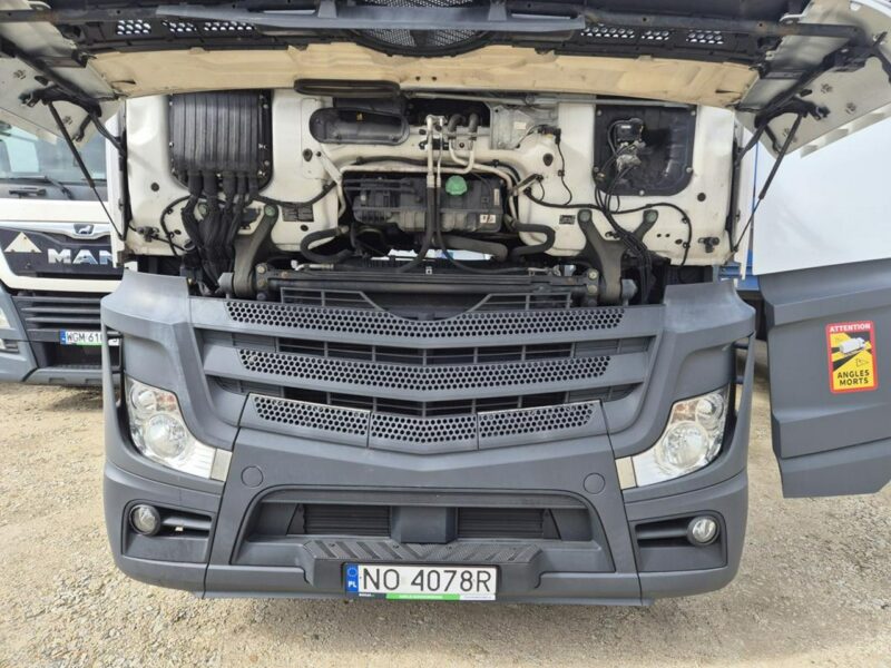 Mercedes Actros