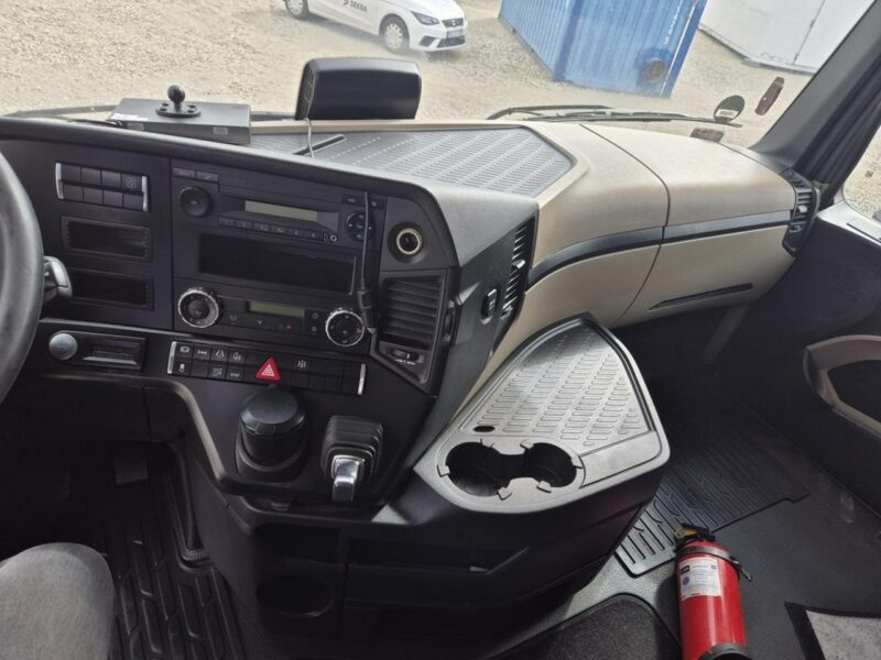 Mercedes Actros