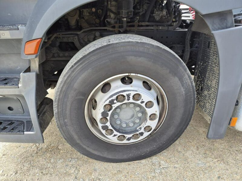 Mercedes Actros