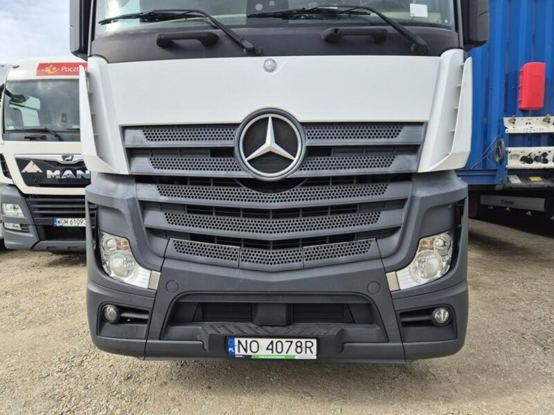 Mercedes Actros