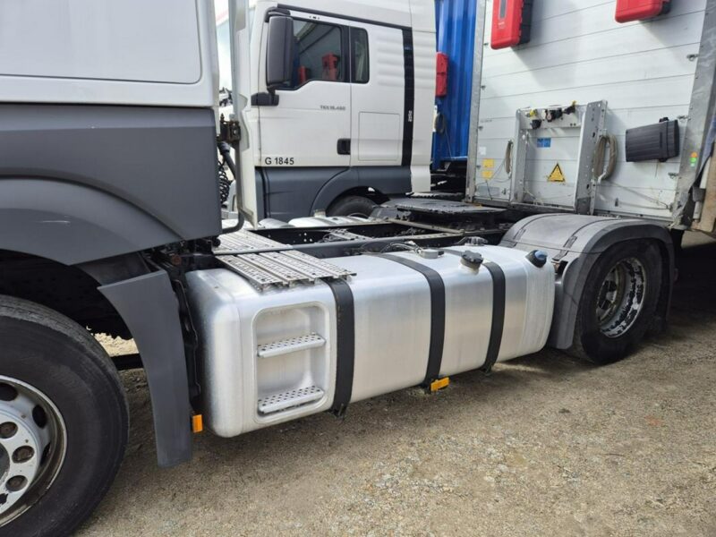 Mercedes Actros