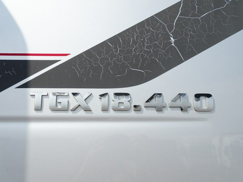 MAN TGX 18.440 Ciągnik Siodłowy Spoilery Kabina XXL ESP, ASR , Webasto , Klima , Poduszki , Manualna Skrzynia Biegów
