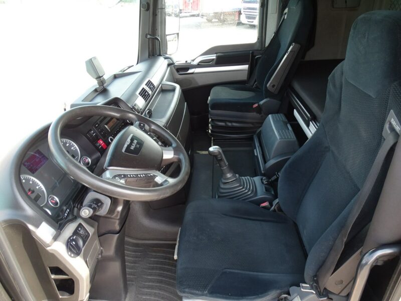 MAN TGX 18.440 Ciągnik Siodłowy Spoilery Kabina XXL ESP, ASR , Webasto , Klima , Poduszki , Manualna Skrzynia Biegów