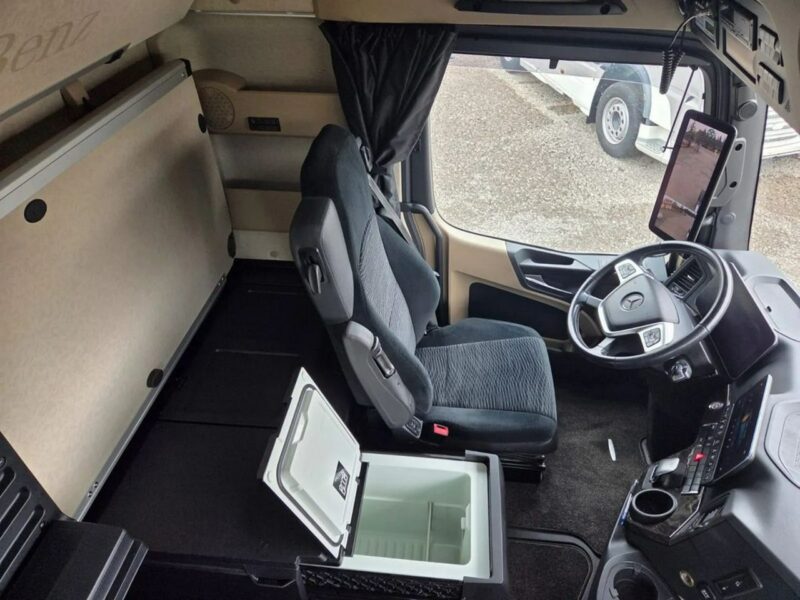 Mercedes Actros MP5 1851 2020 GigaSpace Retarder Sprowadzony DE