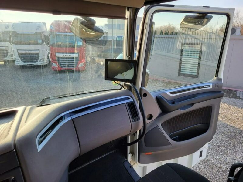 DAF XF 106 480 RETARDER , klima post., Hydraulika HYVA, kamera jak nowy DE