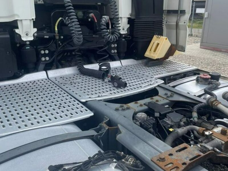 DAF XF480 SSC Retarder Klima Telewizor Full Spoiler hydraulika dwuobwodowa