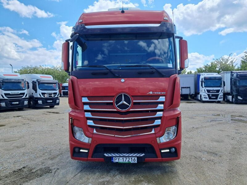 Mercedes Actros
