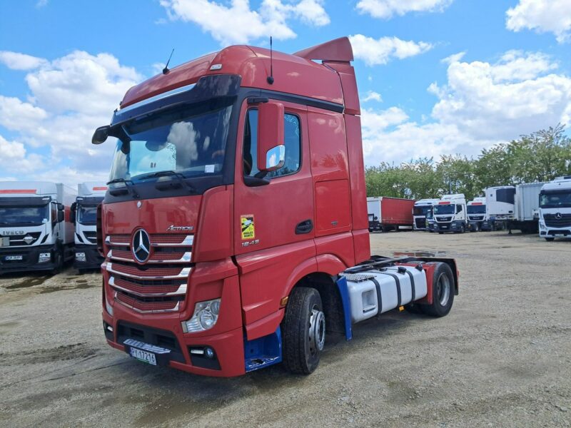 Mercedes Actros