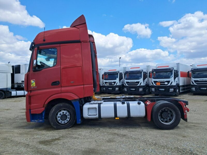 Mercedes Actros