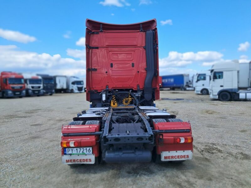 Mercedes Actros