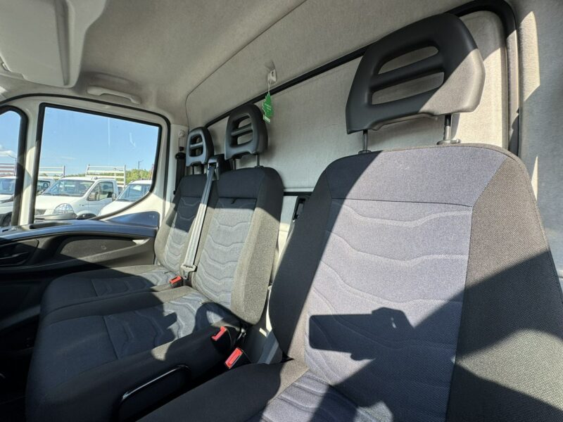 Iveco Daily 72C18 Mroźnia HI-MATIC 14 Euro Palet Kamera Agregat Thermo King V600X Boczne Drzwi Winda BAR 1000KG (70C18)