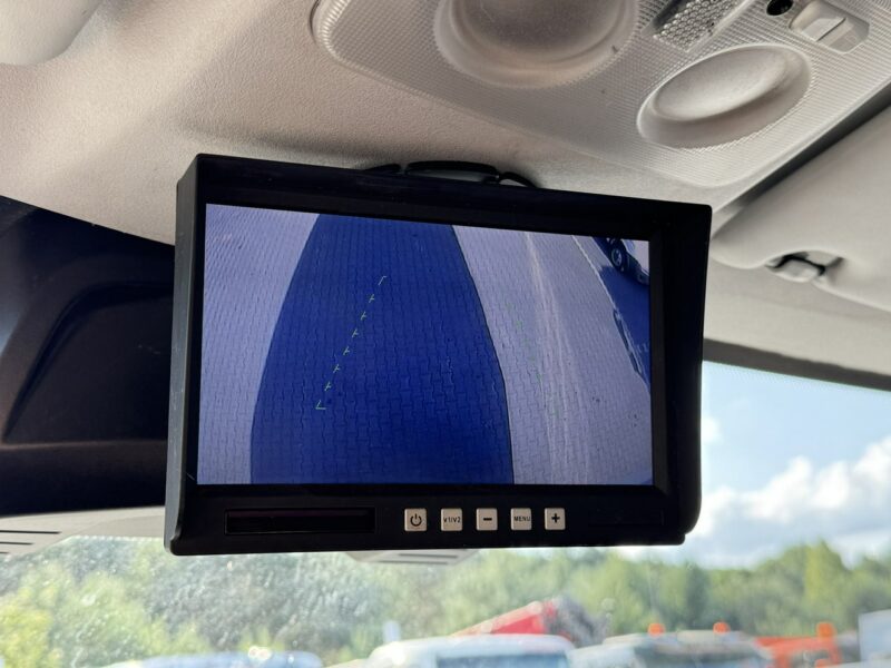 Iveco Daily 72C18 Mroźnia HI-MATIC 14 Euro Palet Kamera Agregat Thermo King V600X Boczne Drzwi Winda BAR 1000KG (70C18)